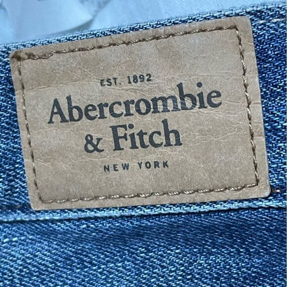 Abercrombie & Fitch Medium Wash Distressed Skinny Jeans (Size: 0/25) - Picture 10 of 12